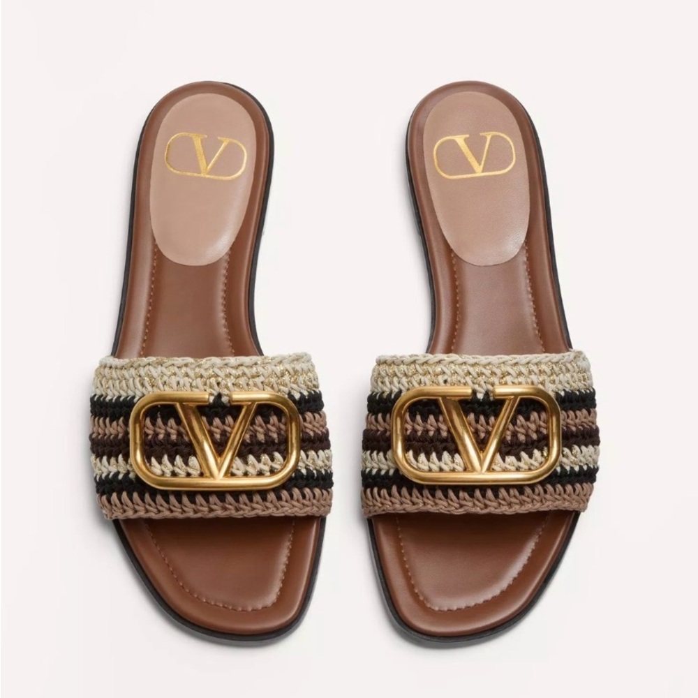 💛Valentino Garavani💛Vlogo Signature Slide Sandal with Crochet Embroidery(Size 7)